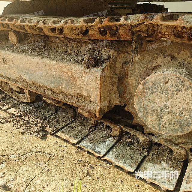 單側(cè)履帶整體（整機(jī)外觀）