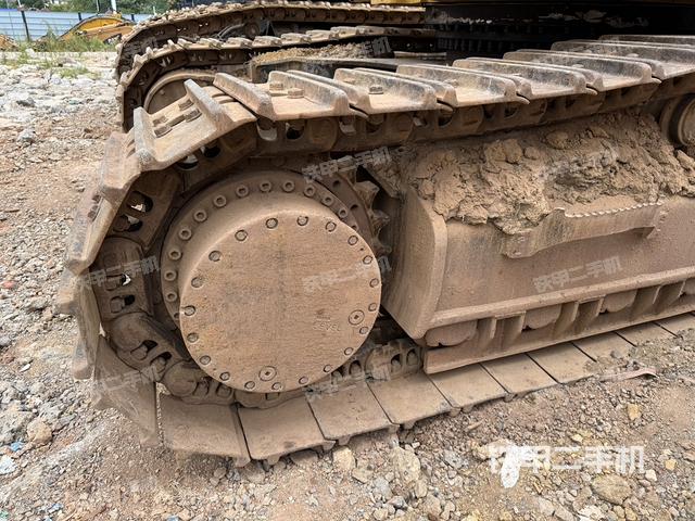 单侧履带整体（整机外观）