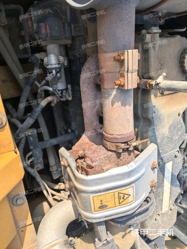 气门室盖螺丝特写（上车部件）