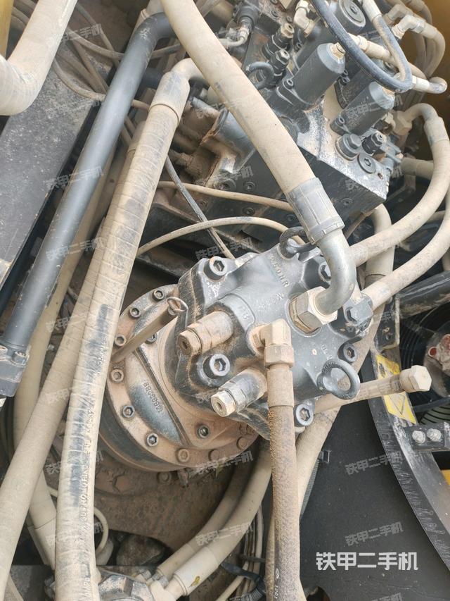 回轉(zhuǎn)馬達（上車部件）