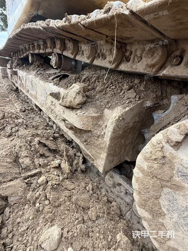 單側履帶整體（整機外觀）