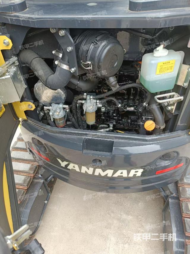 发动机整体俯视（整机外观）