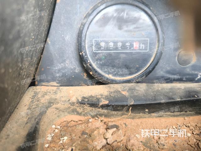 座椅左侧控制台/音响/含左手柄（驾驶室部分）