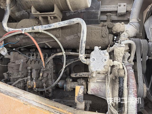 发动机左侧（整机外观及大件）