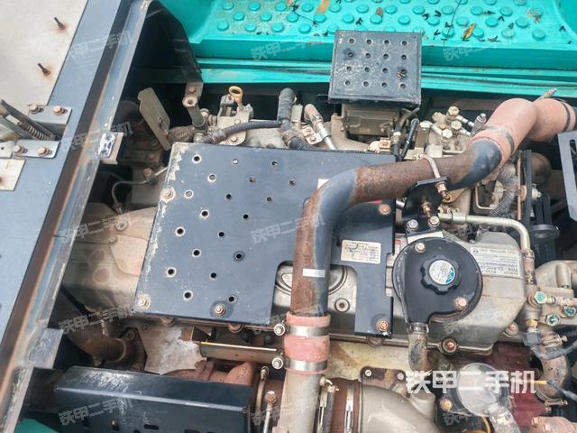 发动机室（上车部件）