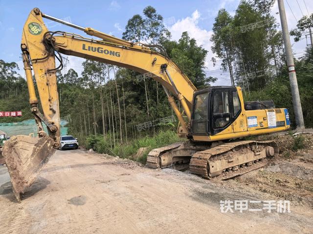 厦工XG833挖掘机