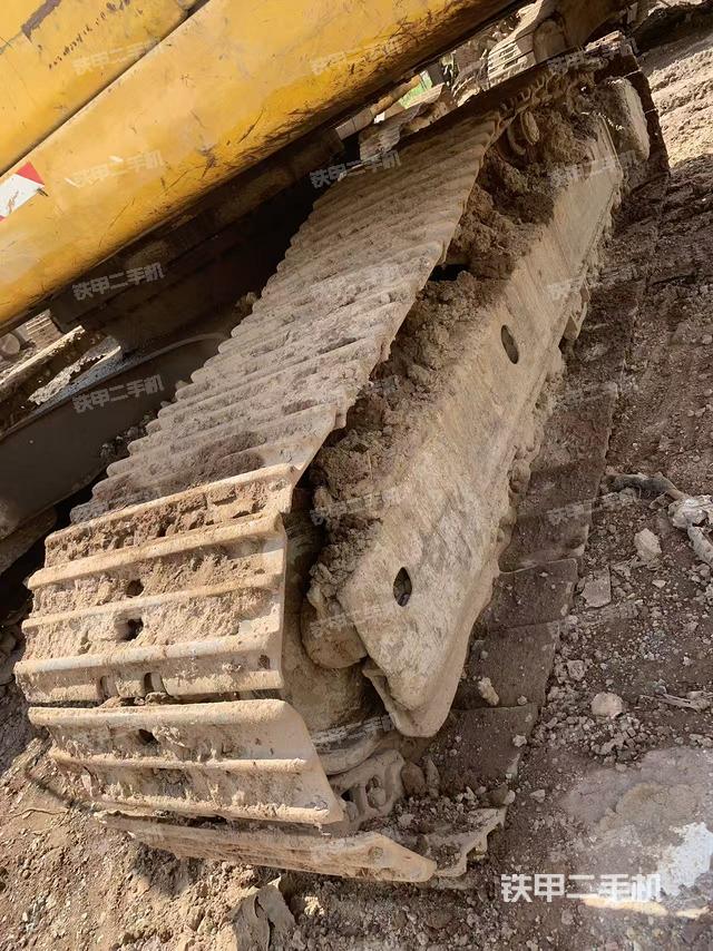 单侧履带整体（整机外观）