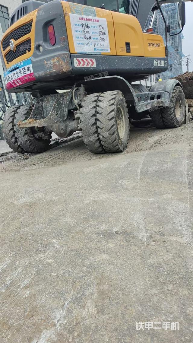 单侧履带整体（整机外观）