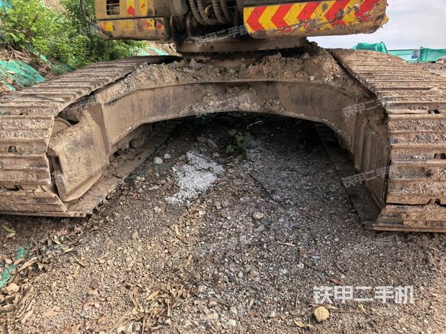 大臂根部 斜视（工作和回转装置）