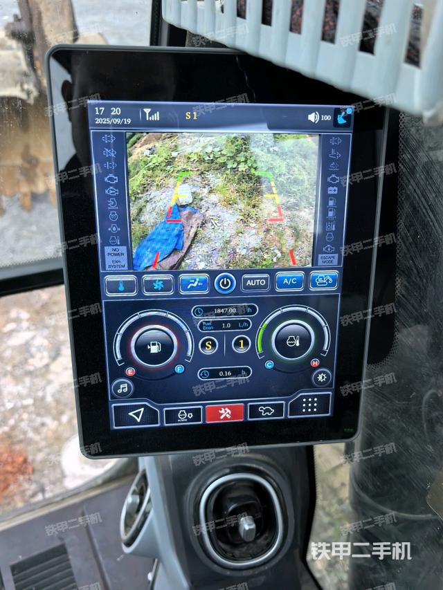 显示屏 （驾驶室部分）