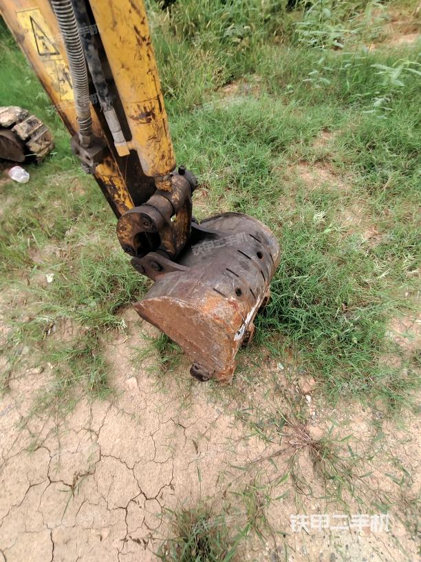 鏟斗右后整體（工作和回轉(zhuǎn)裝置）