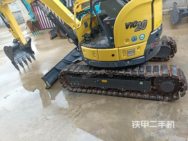 单侧履带整体（整机外观）