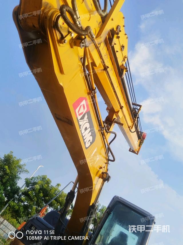 大臂整体 右侧（工作和回转装置）