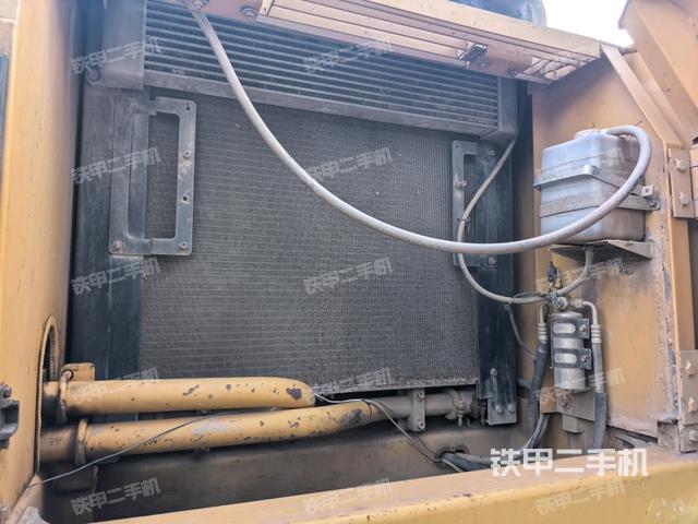 散熱器正面（大件艙室）