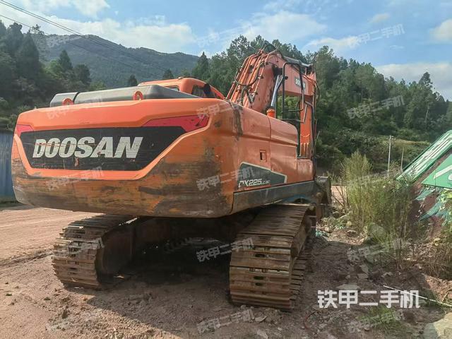 整机右后45°（整机外观）