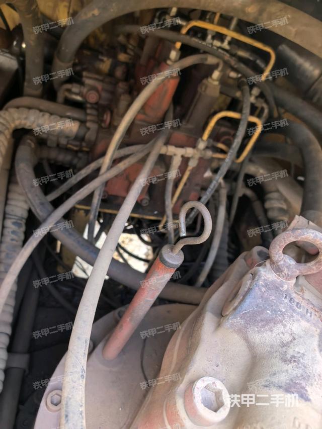 駕駛室頂部俯視（上車部件）