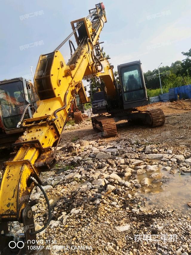 小臂整体左后（工作和回转装置）