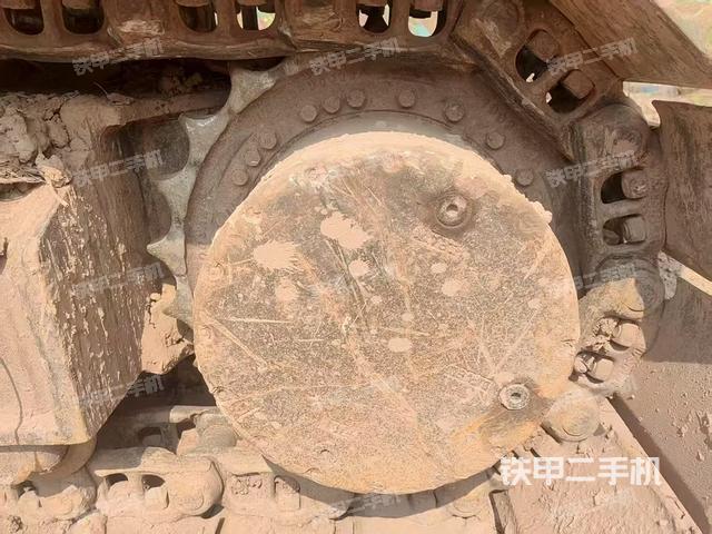 单侧履带整体（整机外观）