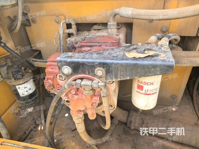 液压泵斜45 右（大件舱室）