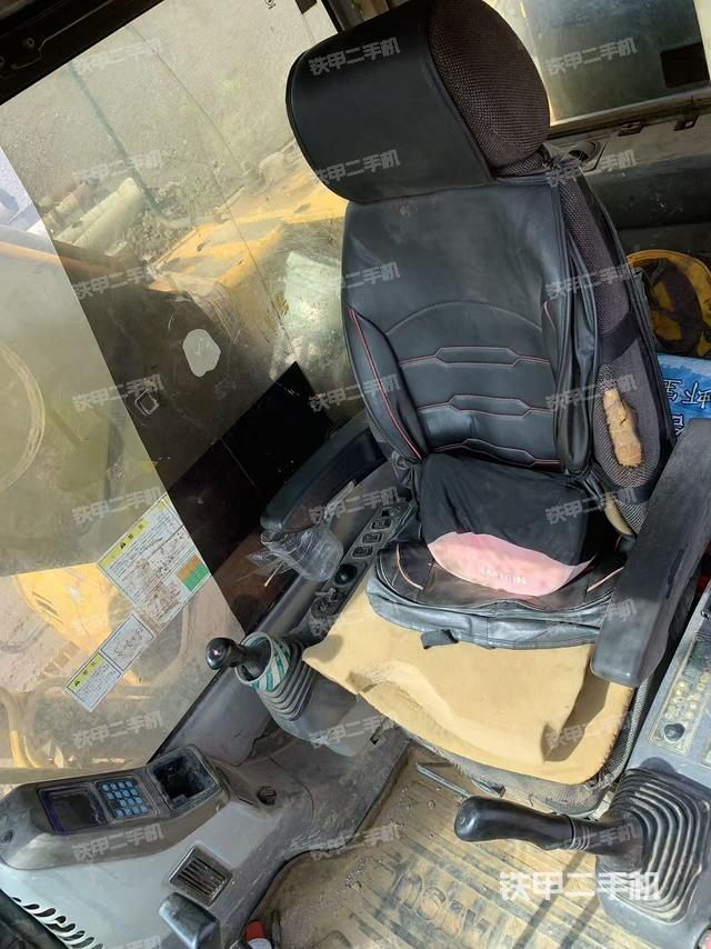 驾驶室整体（整机外观）