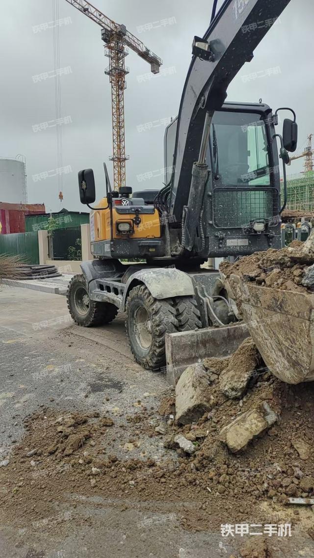 驾驶室整体（整机外观）