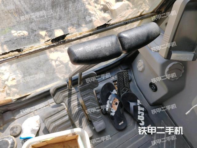 驾驶室整体（整机外观）