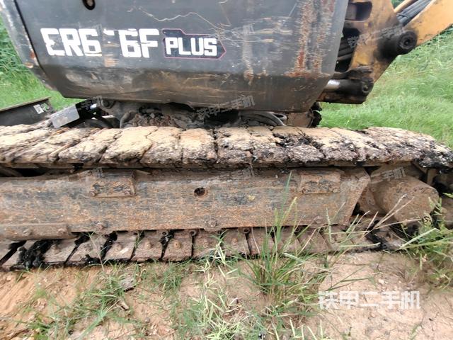 右導向輪（行走機構(gòu)）