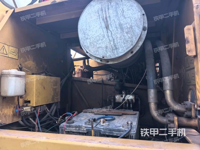 液壓泵斜45?左（大件艙室）