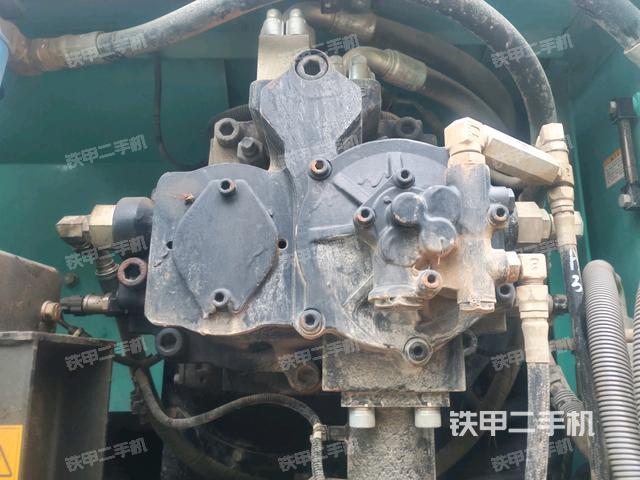 液压泵斜45 左（大件舱室）