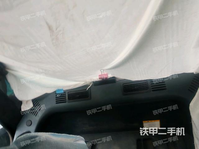 右侧玻璃角标（驾驶室部分）