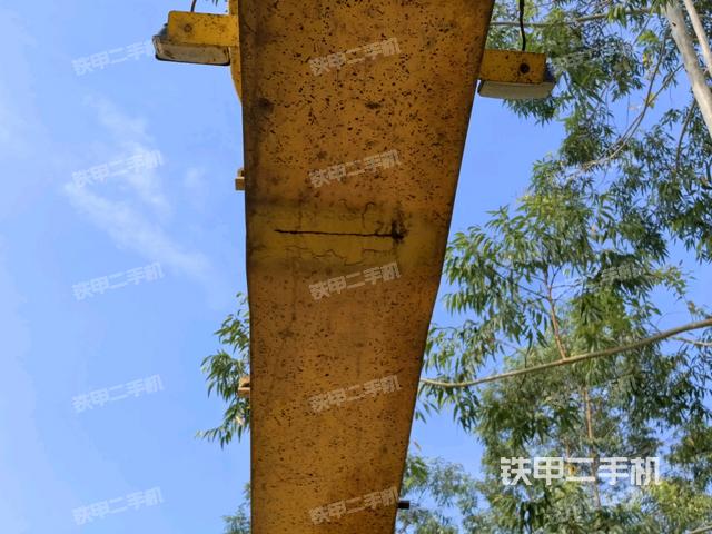 大臂背部俯视（工作和回转装置）