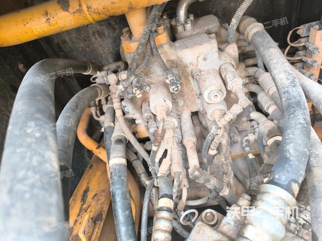 气门室盖螺丝特写（上车部件）