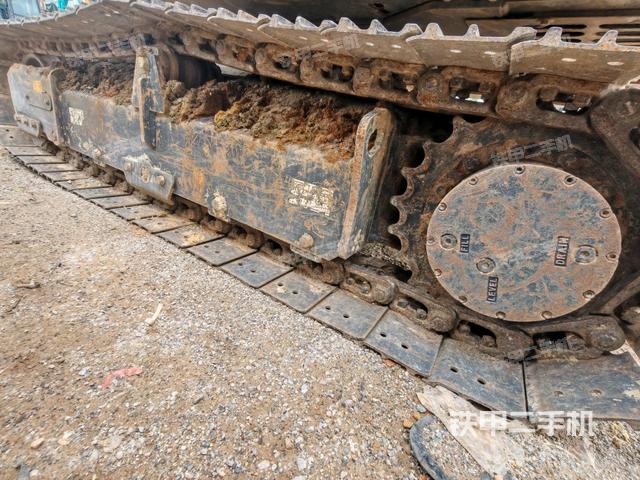 单侧履带整体（整机外观）