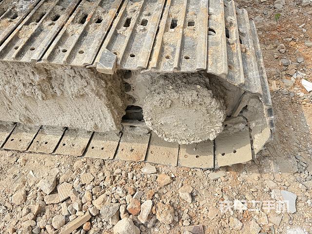 單側(cè)履帶整體（整機(jī)外觀）