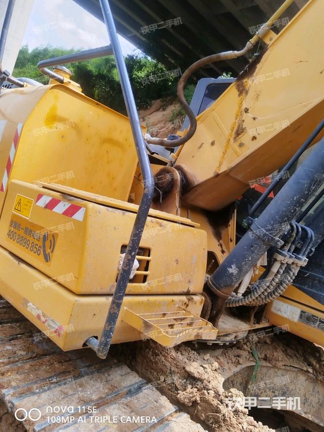 大臂根部?斜視（工作和回轉(zhuǎn)裝置）