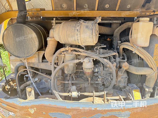 發(fā)動機(jī)整體俯視（整機(jī)外觀）