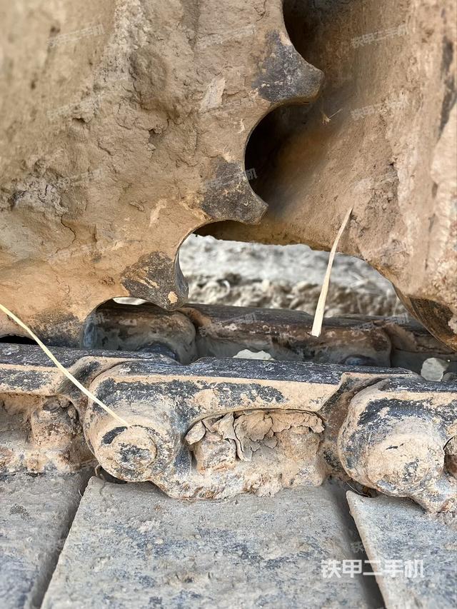 单侧履带整体（整机外观）