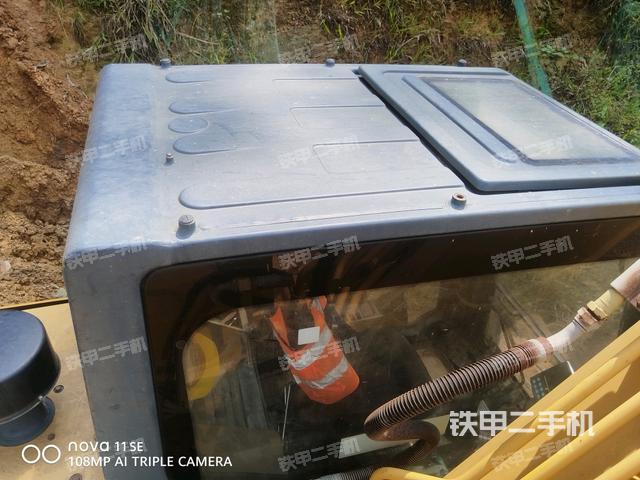 駕駛室頂部俯視（上車部件）