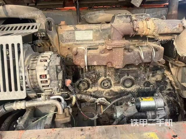 发动机整体俯视(整机外观) 发动机整体俯视(整机外观)