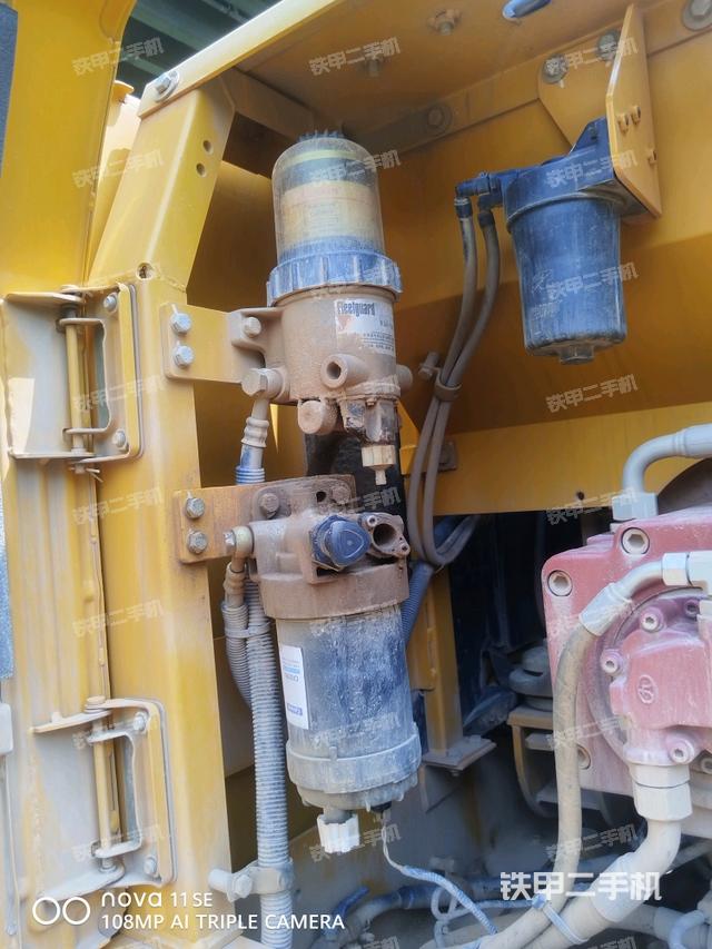 液壓泵斜45?左（大件艙室）