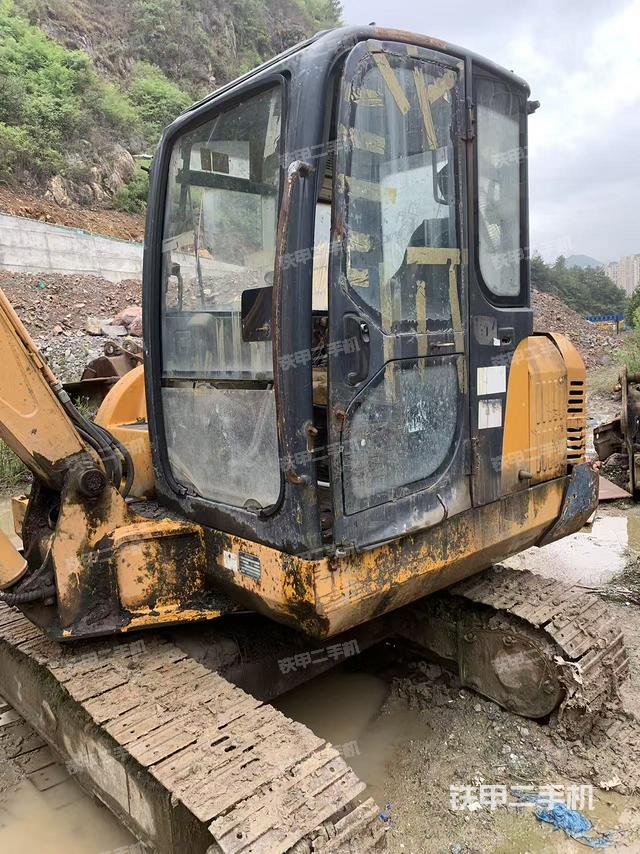 雷沃重工FR60挖掘機(jī)