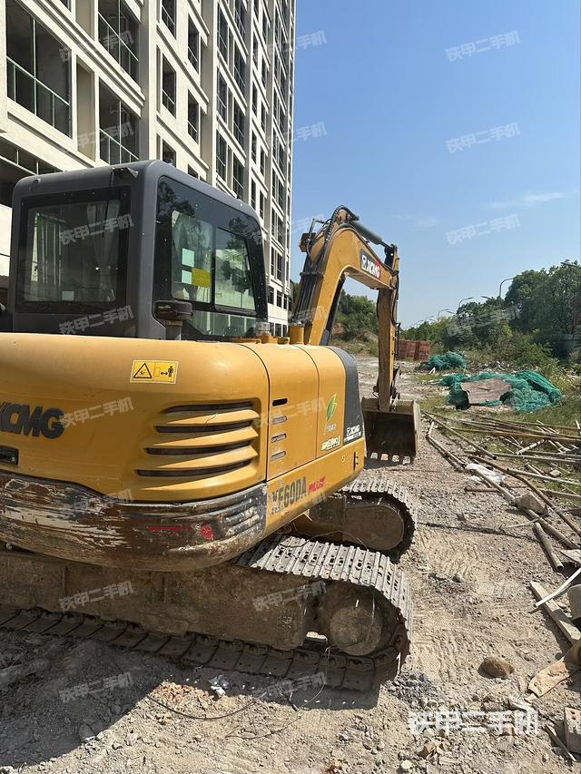 整機(jī)右后45°（整機(jī)外觀）