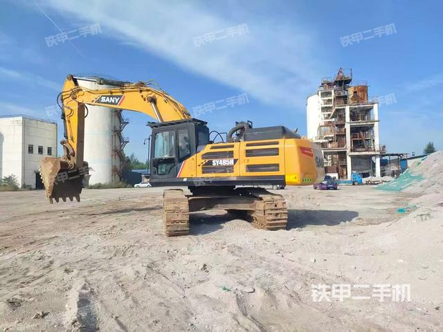 駕駛室整體（整機外觀）