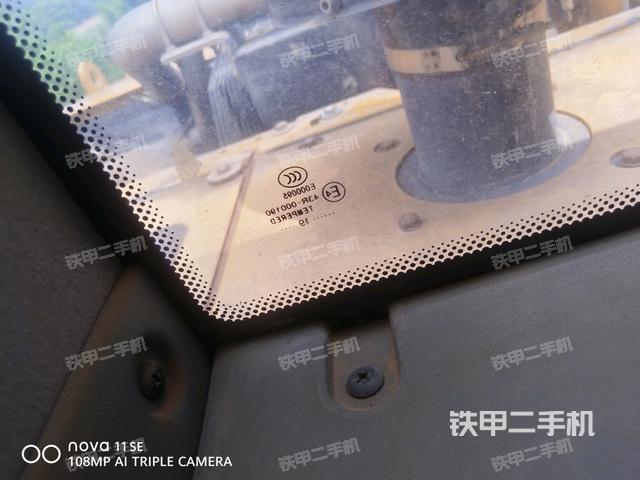 右側(cè)玻璃角標(biāo)（駕駛室部分）