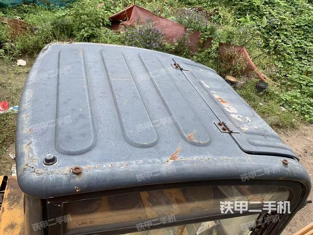 駕駛室頂部（整機(jī)外觀）