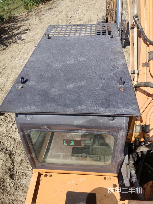 駕駛室頂部（整機(jī)外觀）