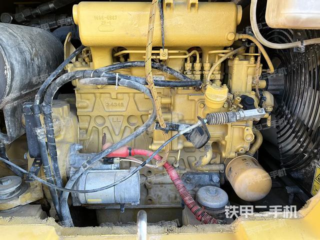 发动机整体俯视（整机外观）