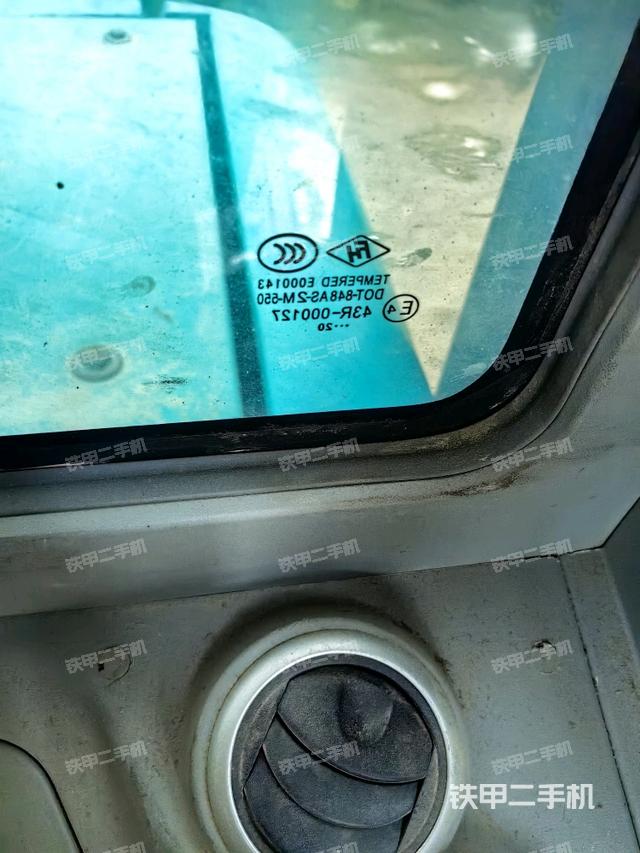 后窗玻璃角標(biāo)（駕駛室部分）