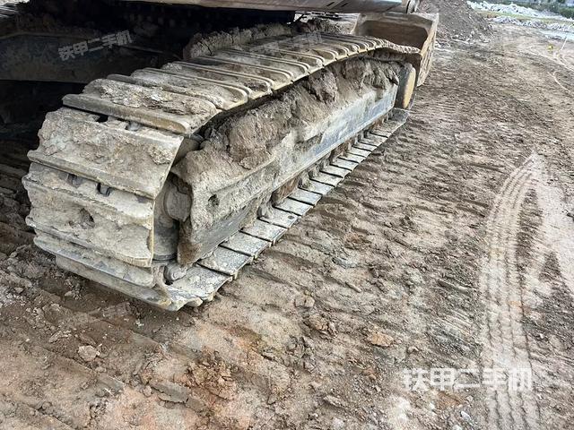 单侧履带整体（整机外观）