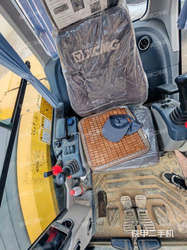 驾驶室整体（整机外观）